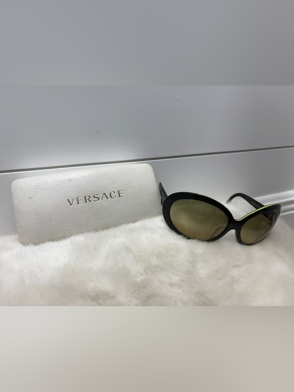 Versace Vintage Women's Black and Green Cat-Eye Sunglasses